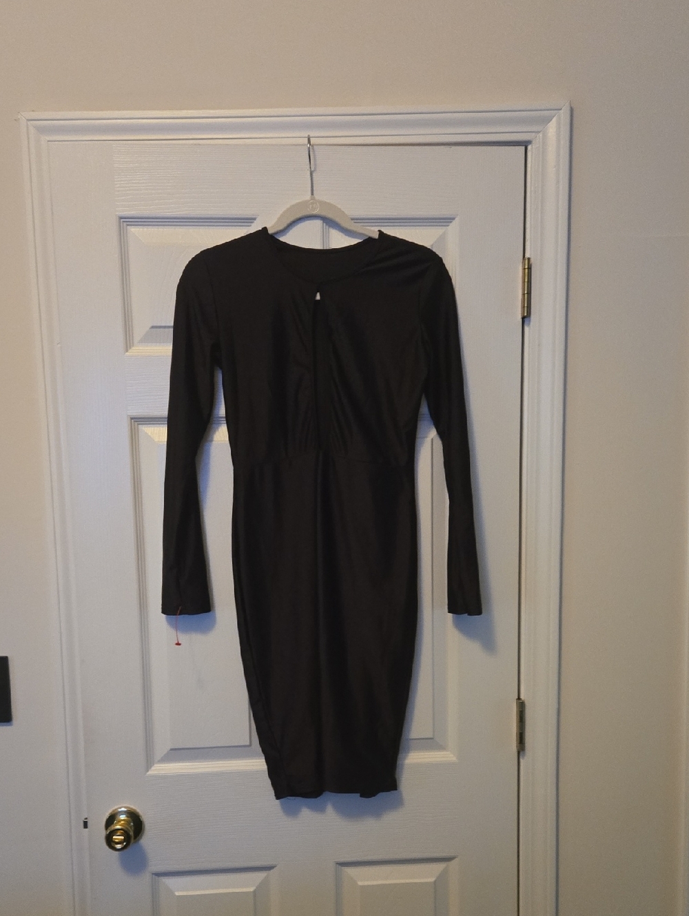 Source Unknown Black Long-Sleeve Midi Dress